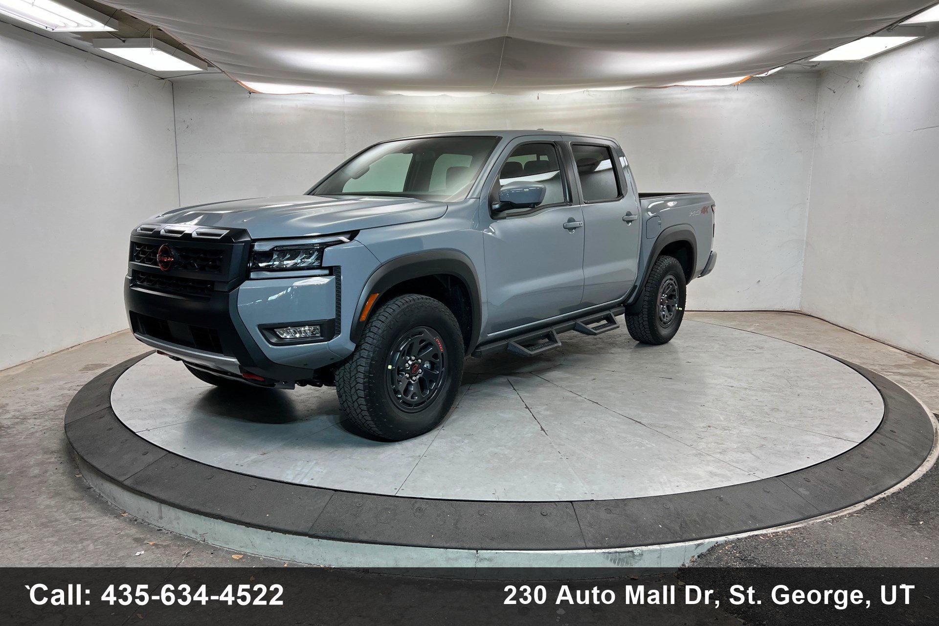 2026 Nissan Frontier PRO-4X's photo