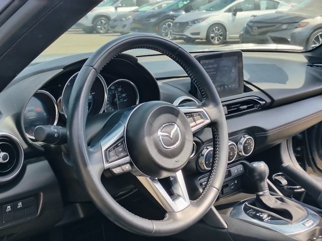 2022 Mazda MX-5 Miata RF Miata Grand Touring photo 4