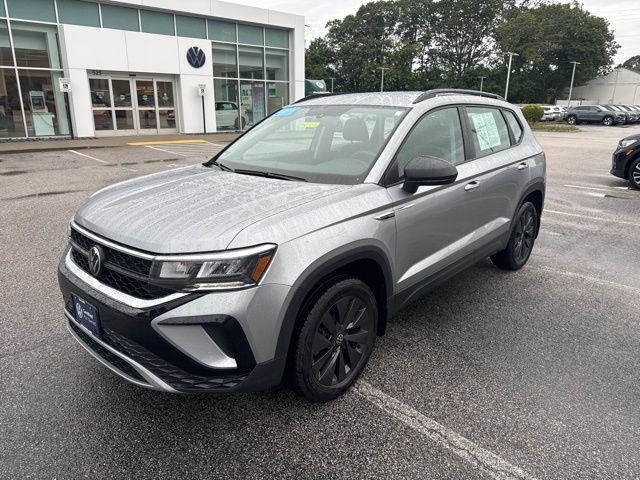 2023 Volkswagen Taos S photo 2