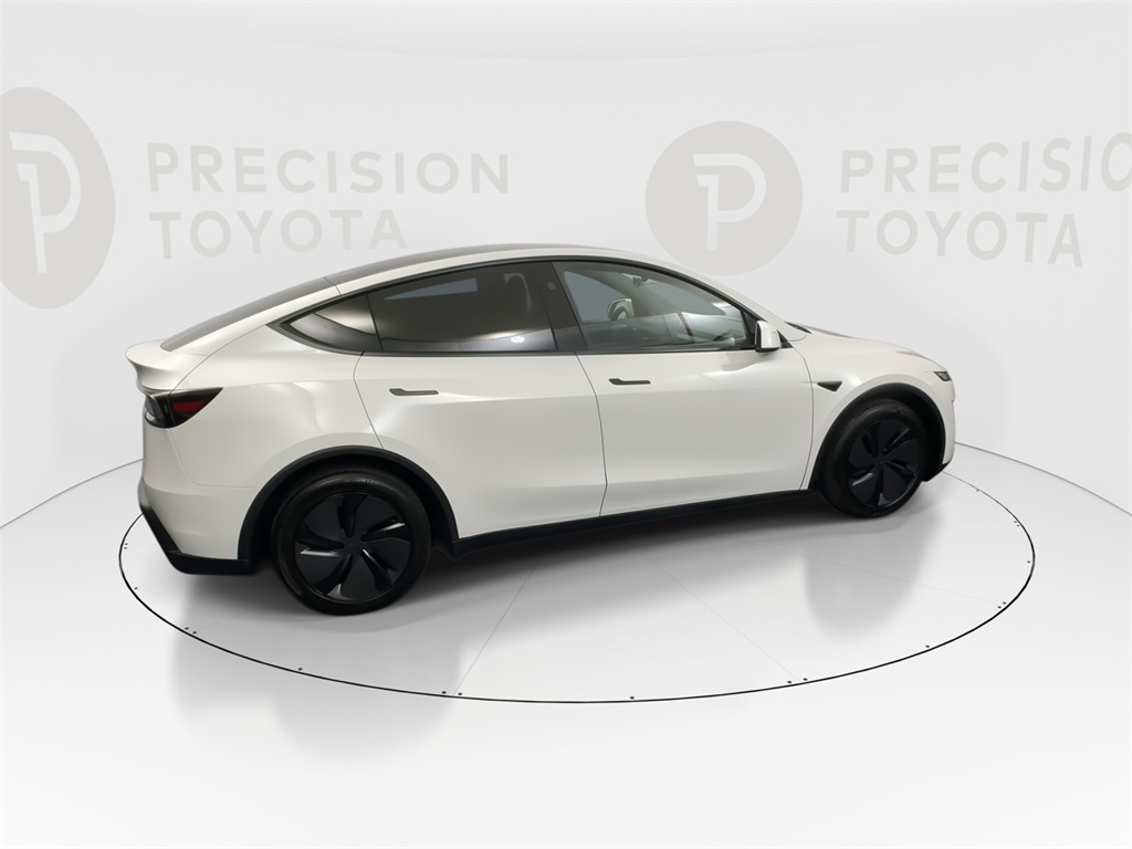 2026 Tesla Model Y Long Range photo 19