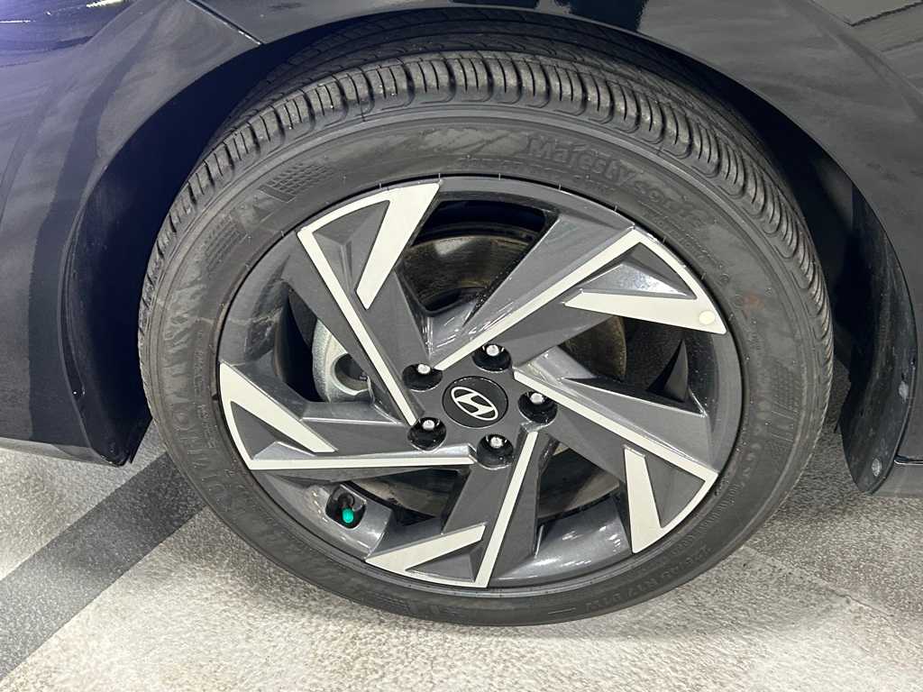 2024 Hyundai Elantra SEL Convenience photo 15