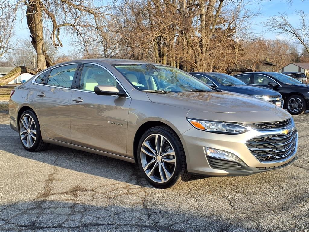 2024 Chevrolet Malibu Premier 2LT photo 3