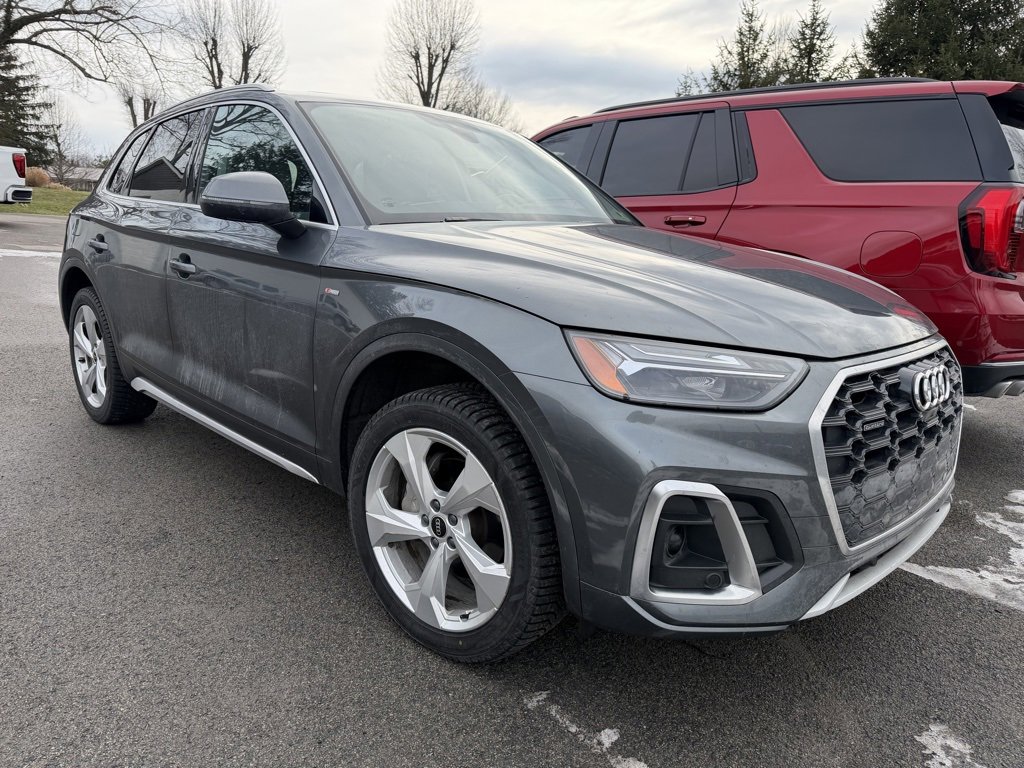 2023 Audi Q5 Premium Plus's photo
