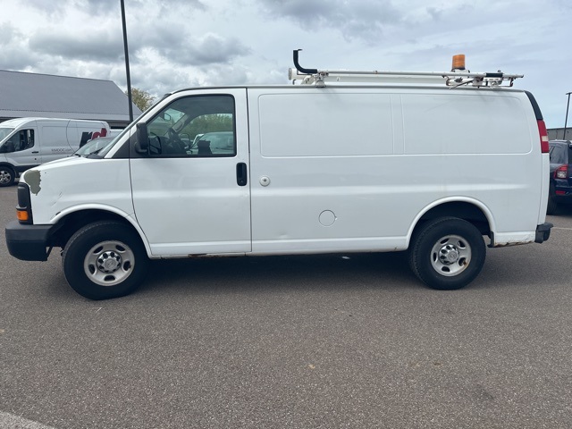 2011 Chevrolet Express Cargo 2500 Van photo 4