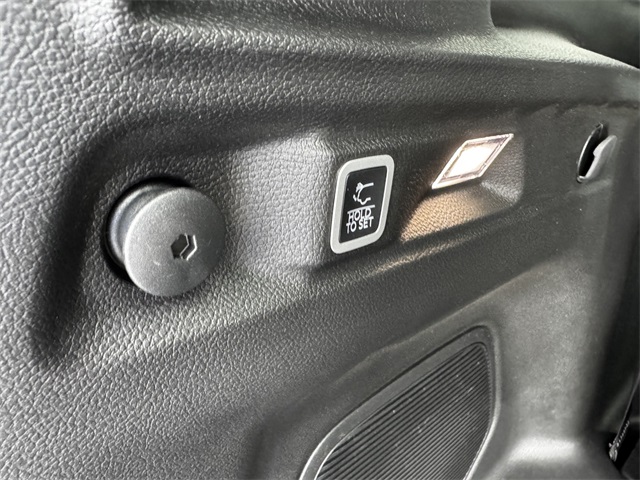 2025 Jeep Grand Cherokee Limited photo 18