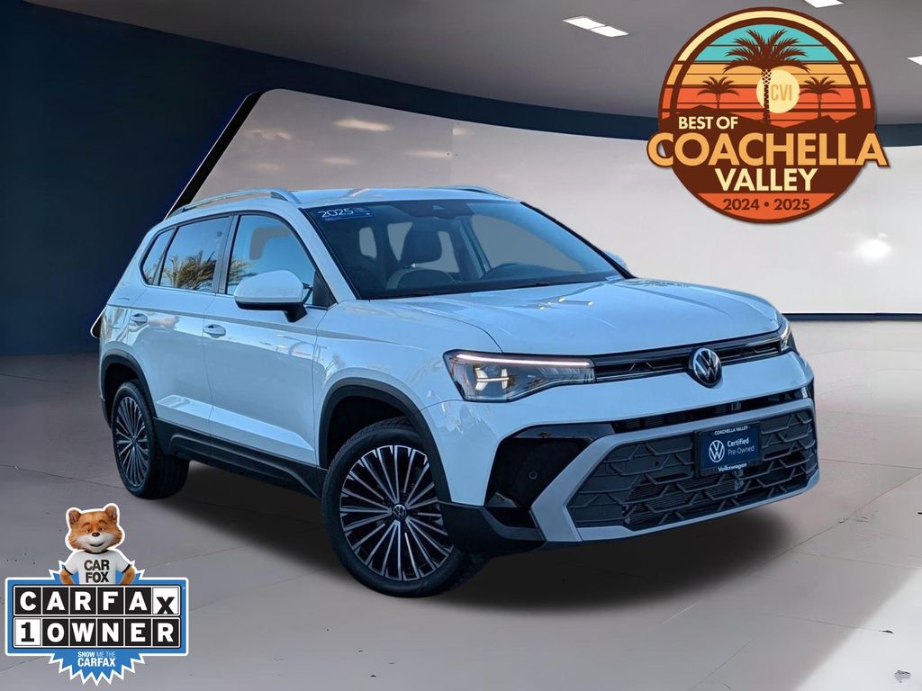 2025 Volkswagen Taos SE's photo
