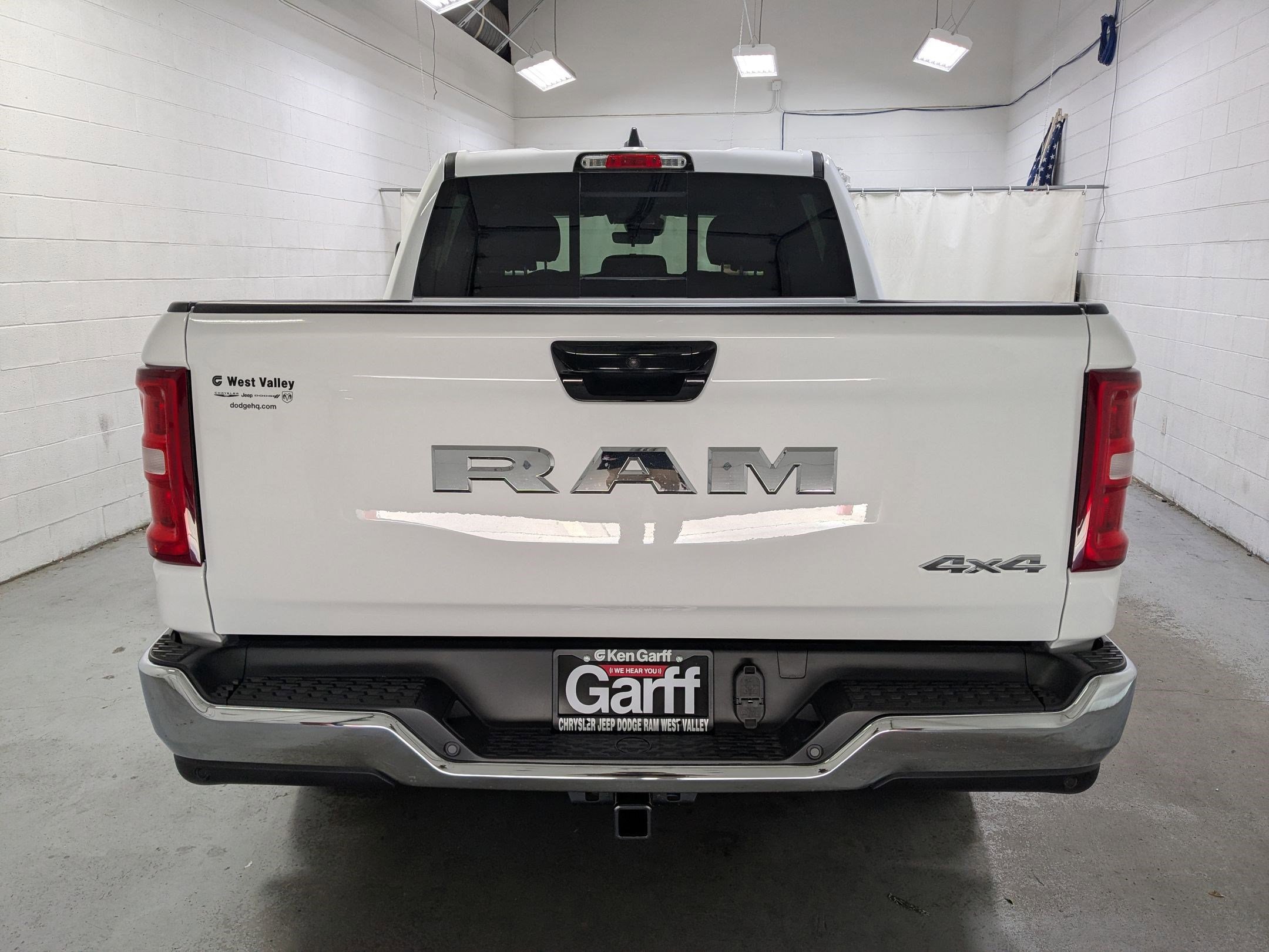 2025 Ram 1500 Tradesman photo 4