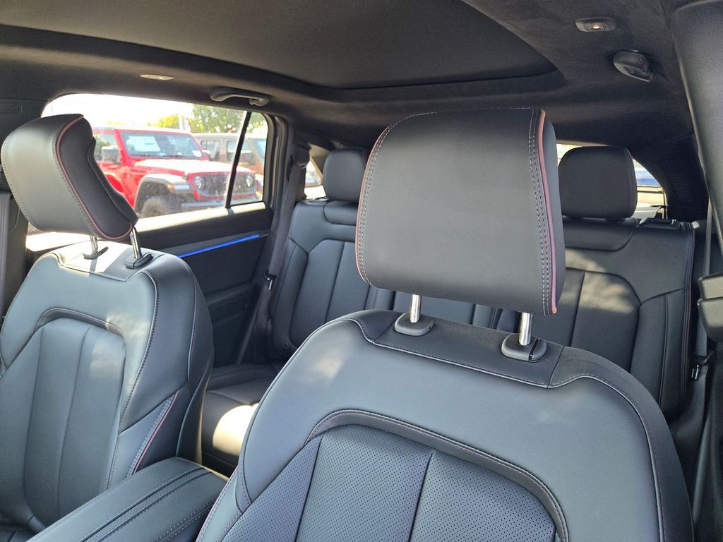 2025 Jeep Wagoneer S Launch Edition photo 6