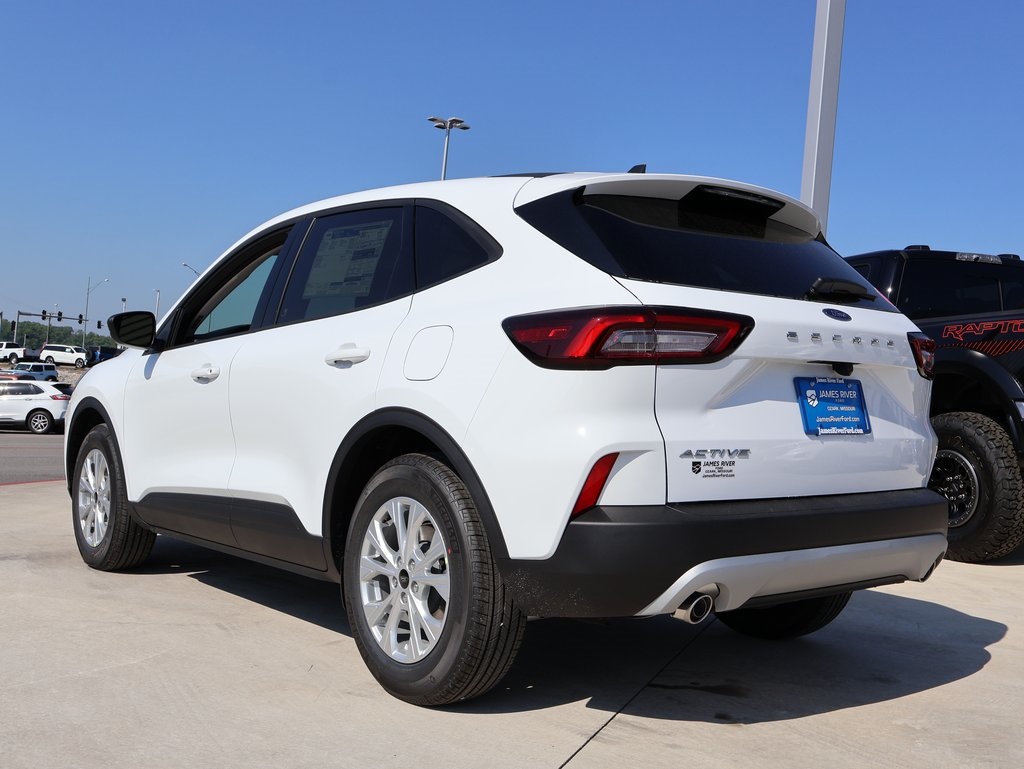 2025 Ford Escape Active photo 2