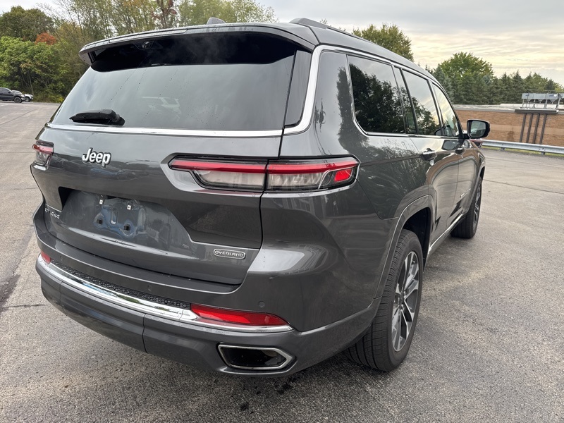 2021 Jeep Grand Cherokee Overland Sport photo 2