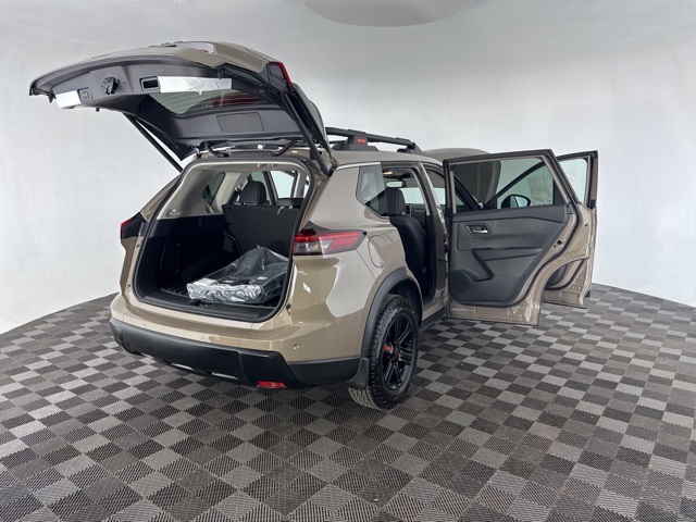 2026 Nissan Rogue SV photo 12