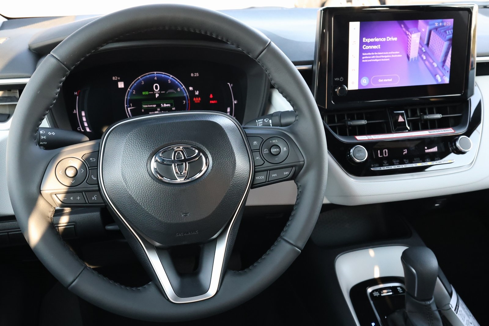 2026 Toyota Corolla SE photo 13