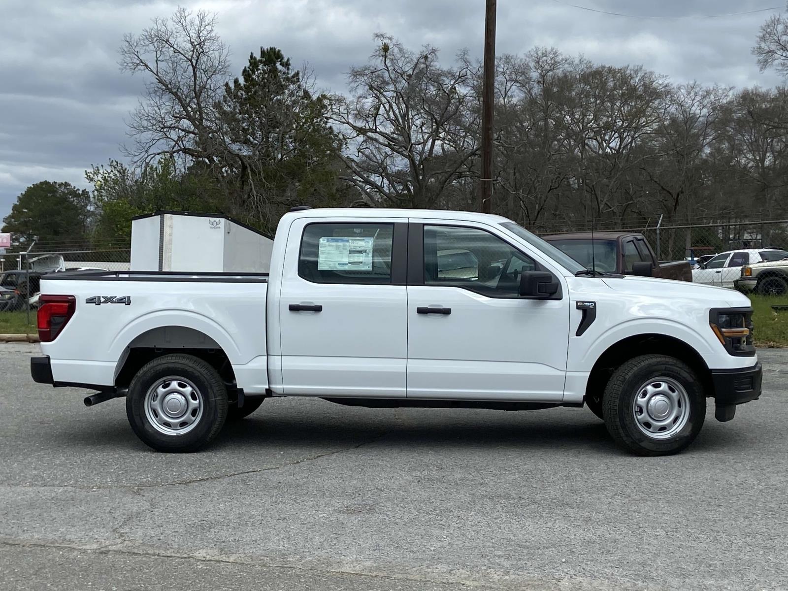 2025 Ford F-150 XL photo 2