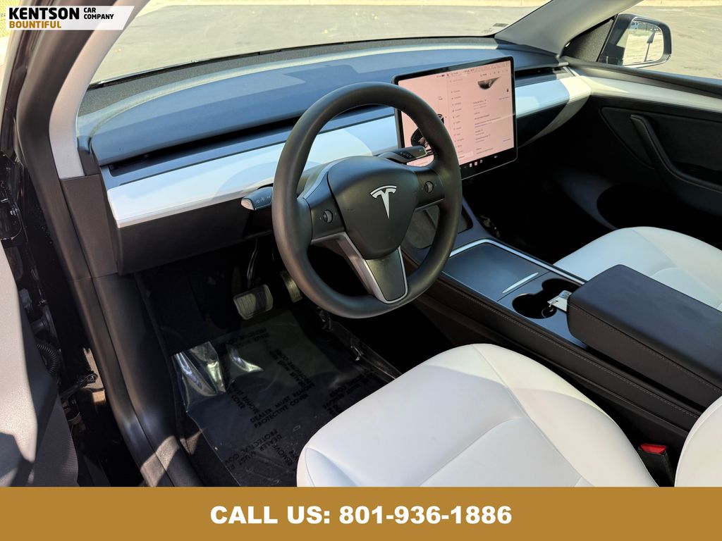 2023 Tesla Model Y Long Range photo 21