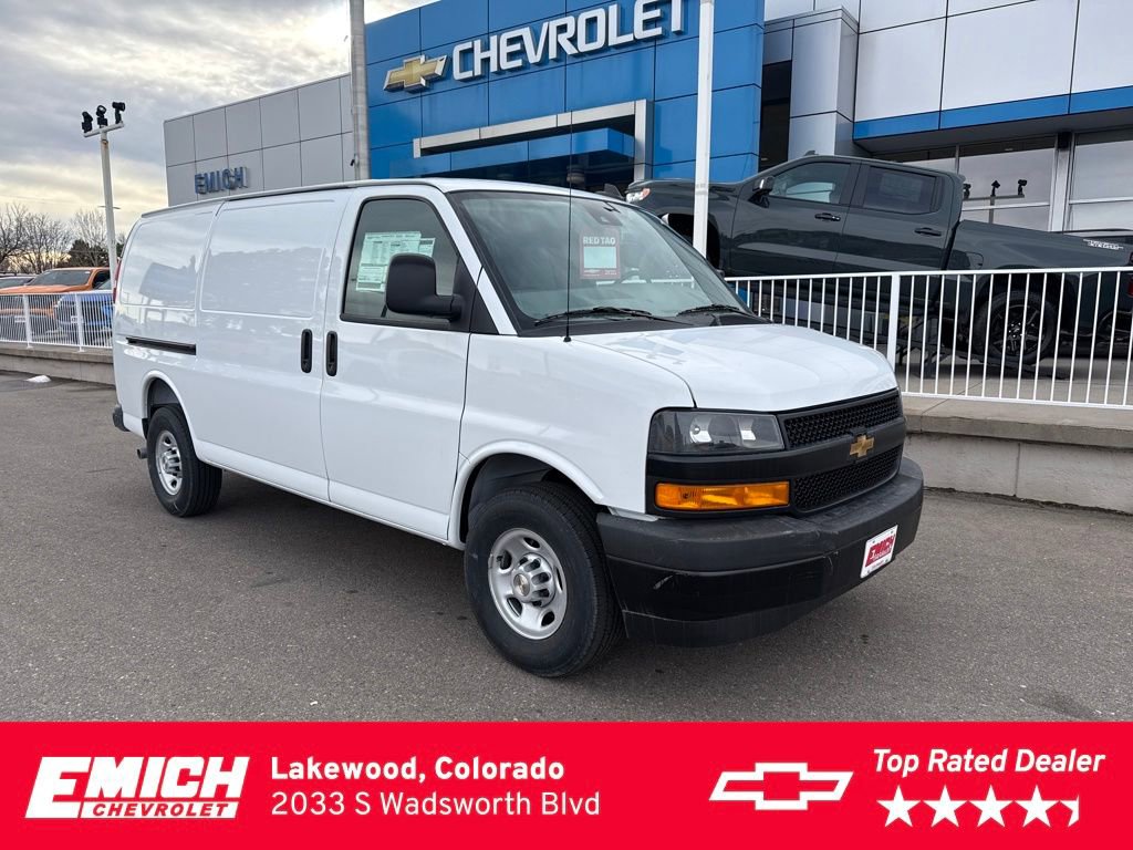 2025 Chevrolet Express Base's photo