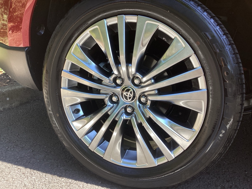 2021 Toyota Venza Limited photo 12