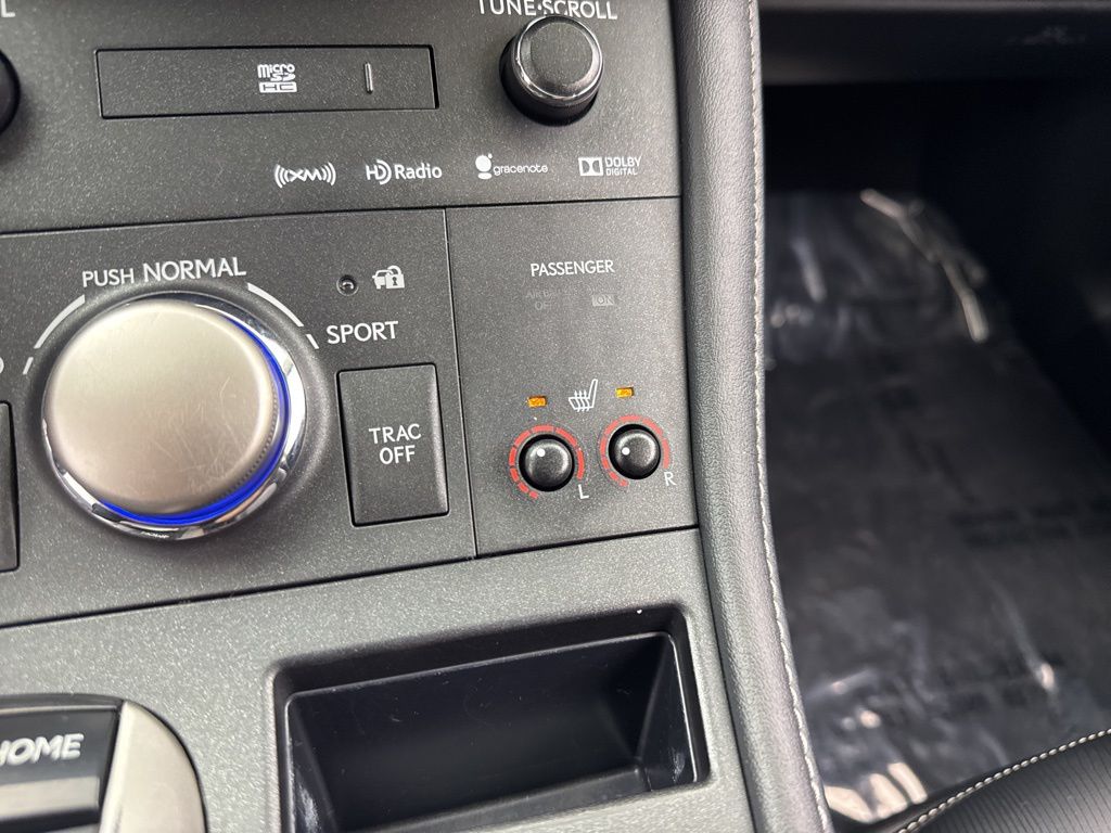 2014 Lexus CT 200h photo 15