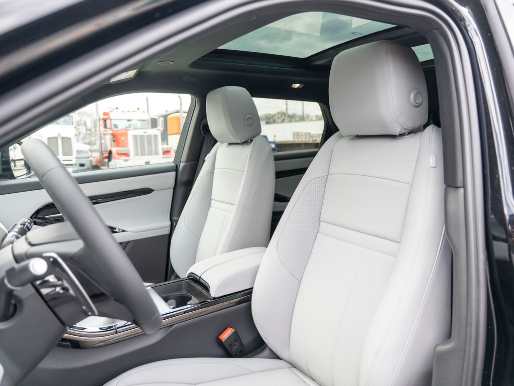 2026 Land Rover Range Rover Evoque S photo 19