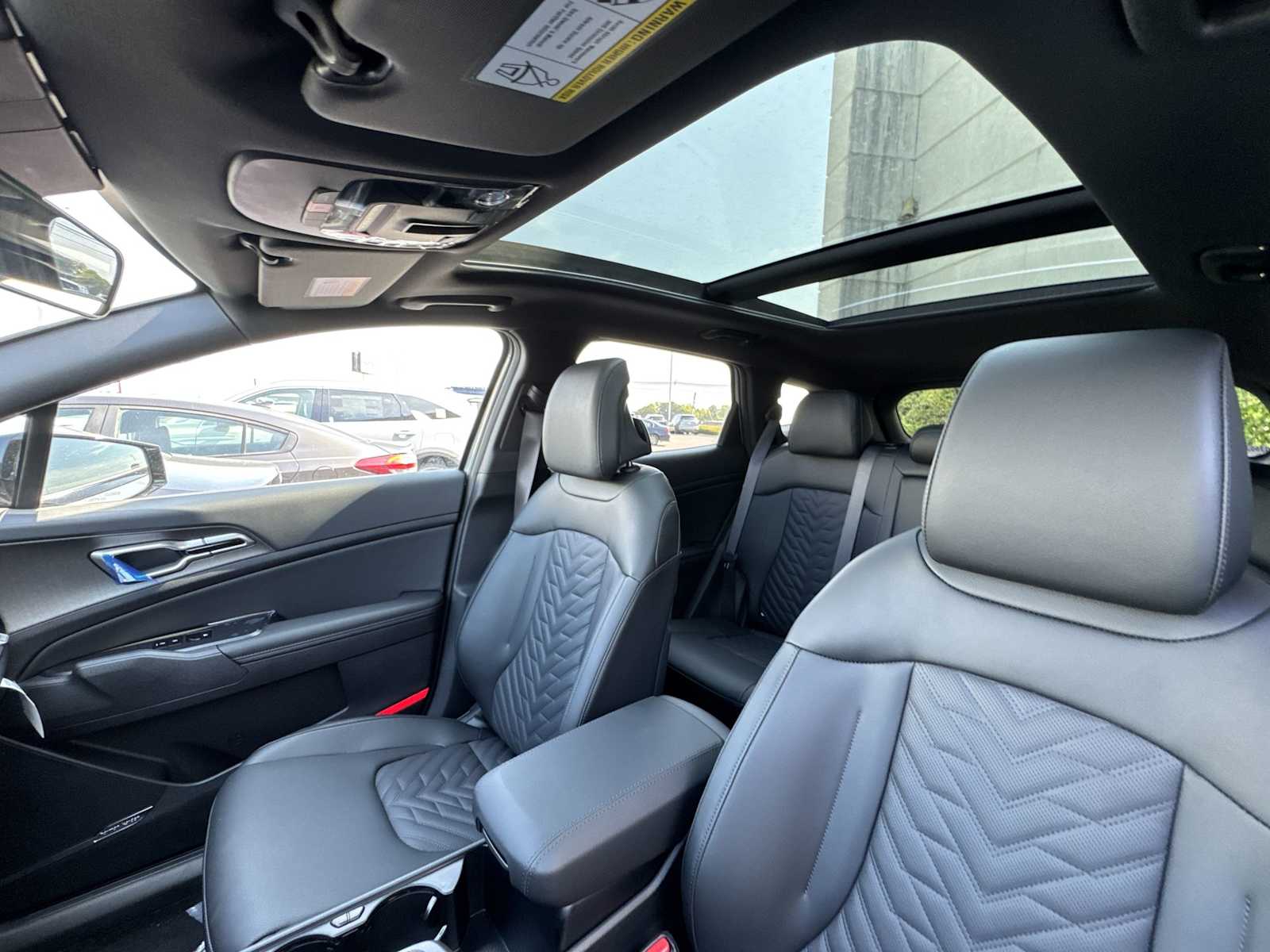 2026 Kia Sportage X-Line photo 9