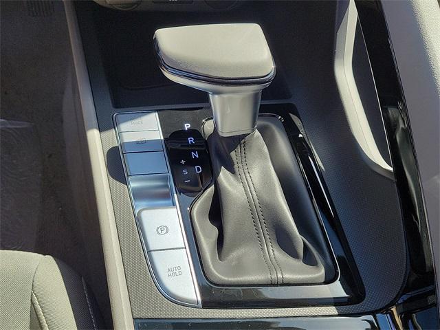 2025 Hyundai Elantra SEL Sport photo 14