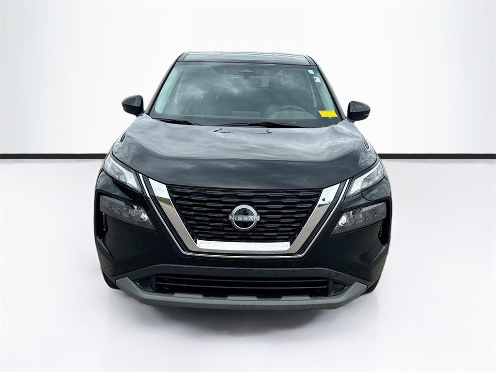2022 Nissan Rogue S photo 2