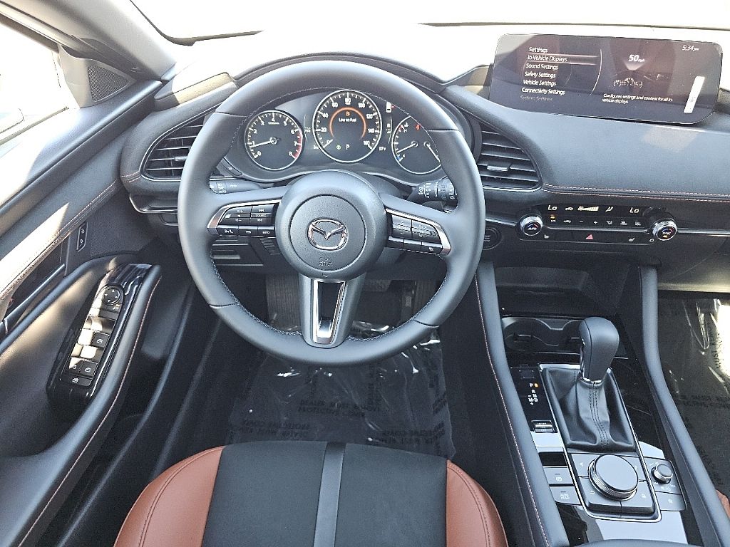 2025 Mazda Mazda3 2.5 Turbo Carbon photo 5