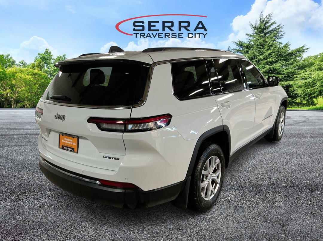 2022 Jeep Grand Cherokee Limited photo 3
