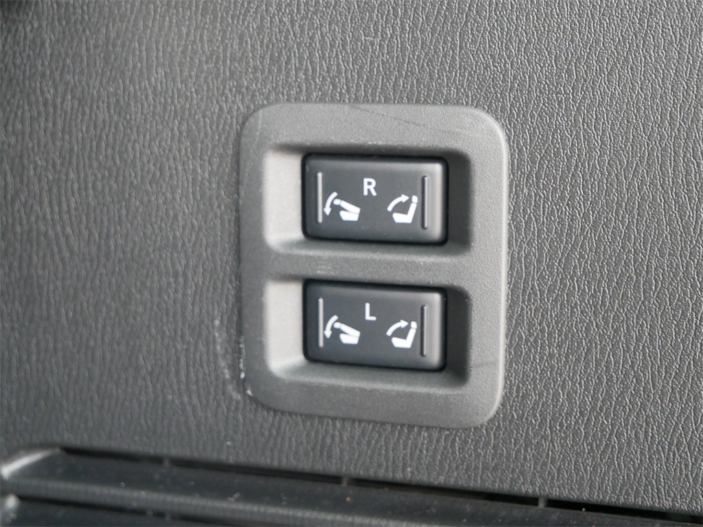 2024 Infiniti QX80 Luxe photo 13