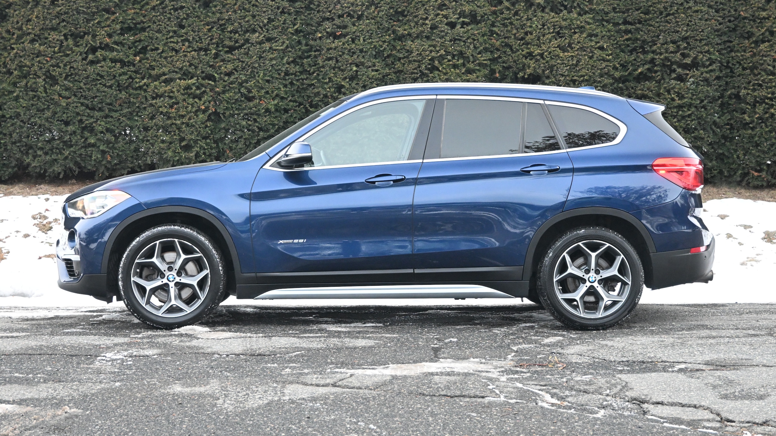 Used 2016 BMW X1 28i with VIN WBXHT3C38GP888034 for sale in Warwick, RI