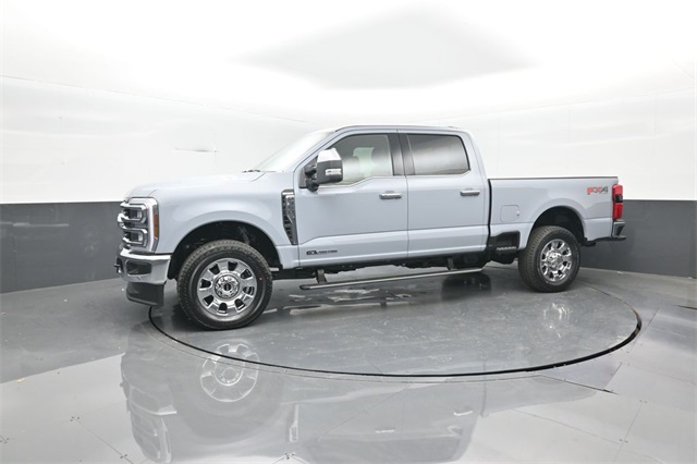 2025 Ford F-350 King Ranch photo 4