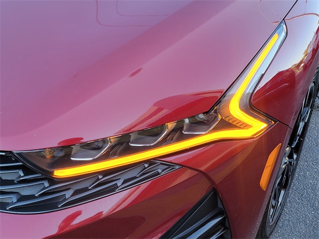 2022 Kia K5 GT-Line photo 11