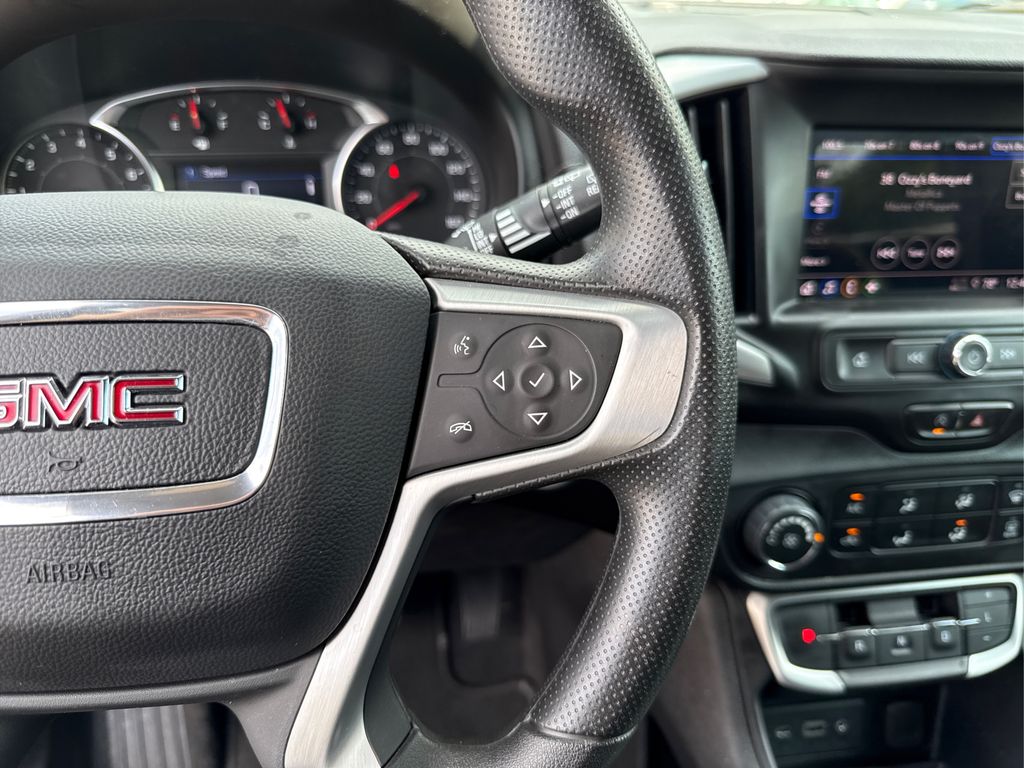 2023 Gmc Terrain SLE photo 25