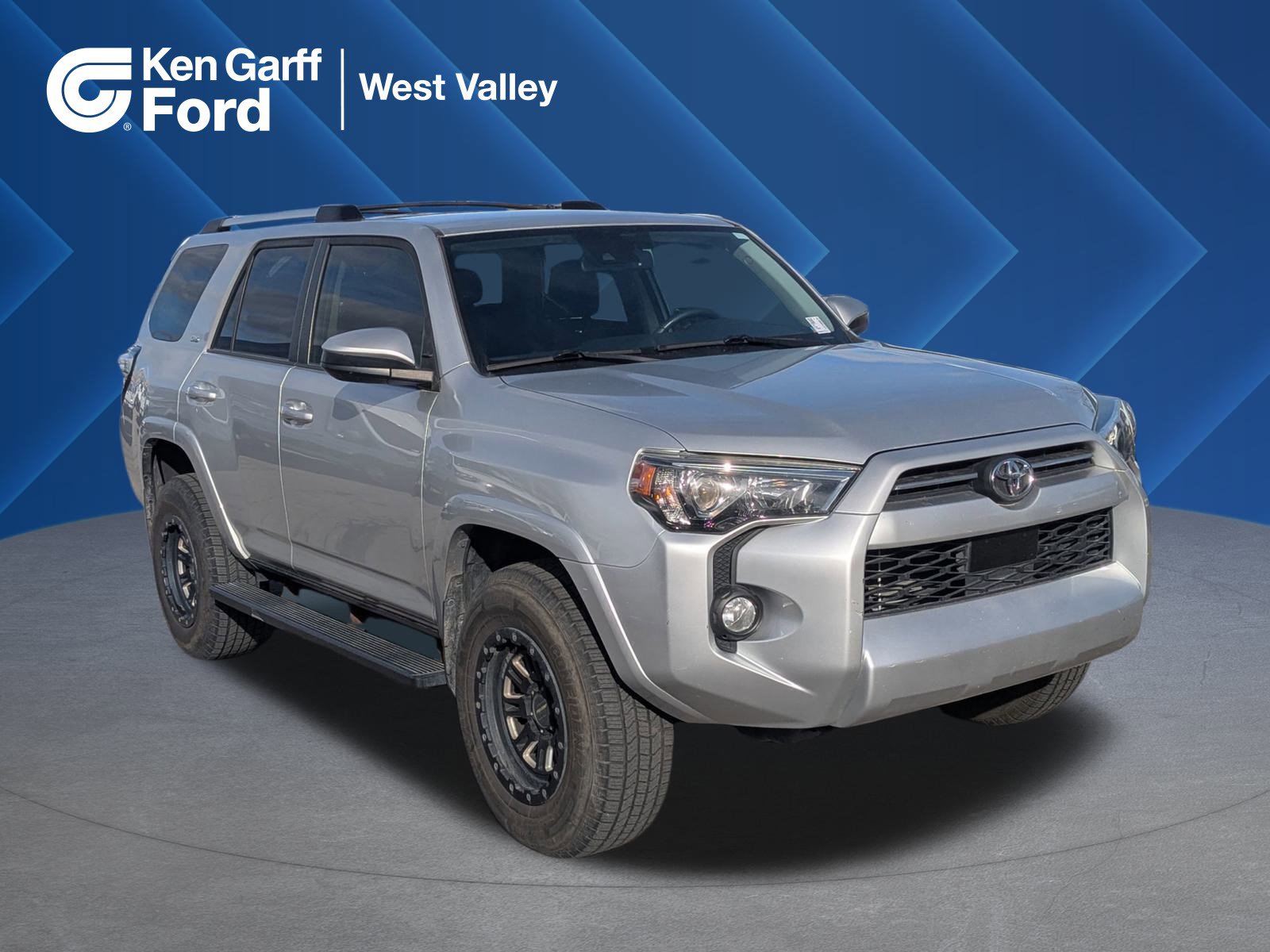 2020 Toyota 4Runner SR5's photo