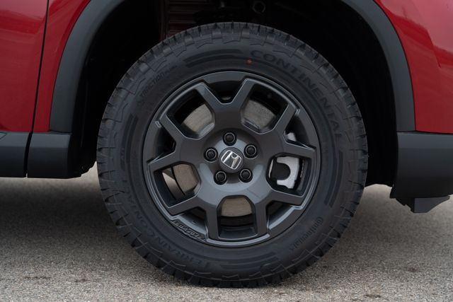 2025 Honda Pilot TrailSport photo 8