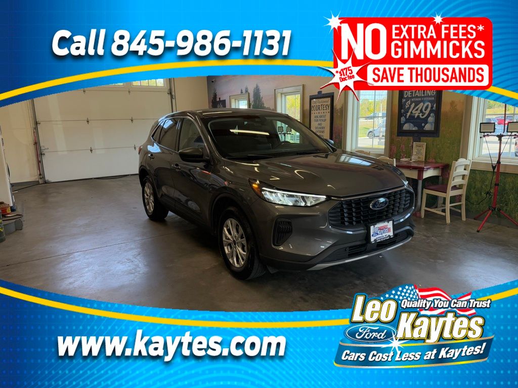 2024 Ford Escape Active's photo