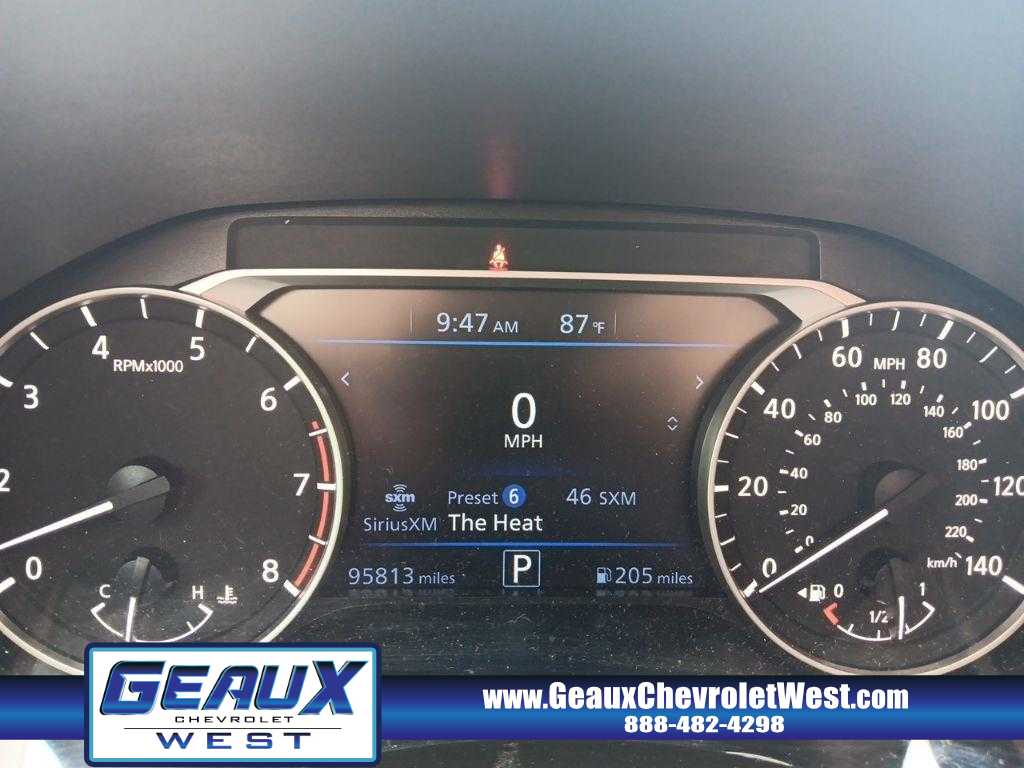 2021 Nissan Altima 2.5 SV photo 11