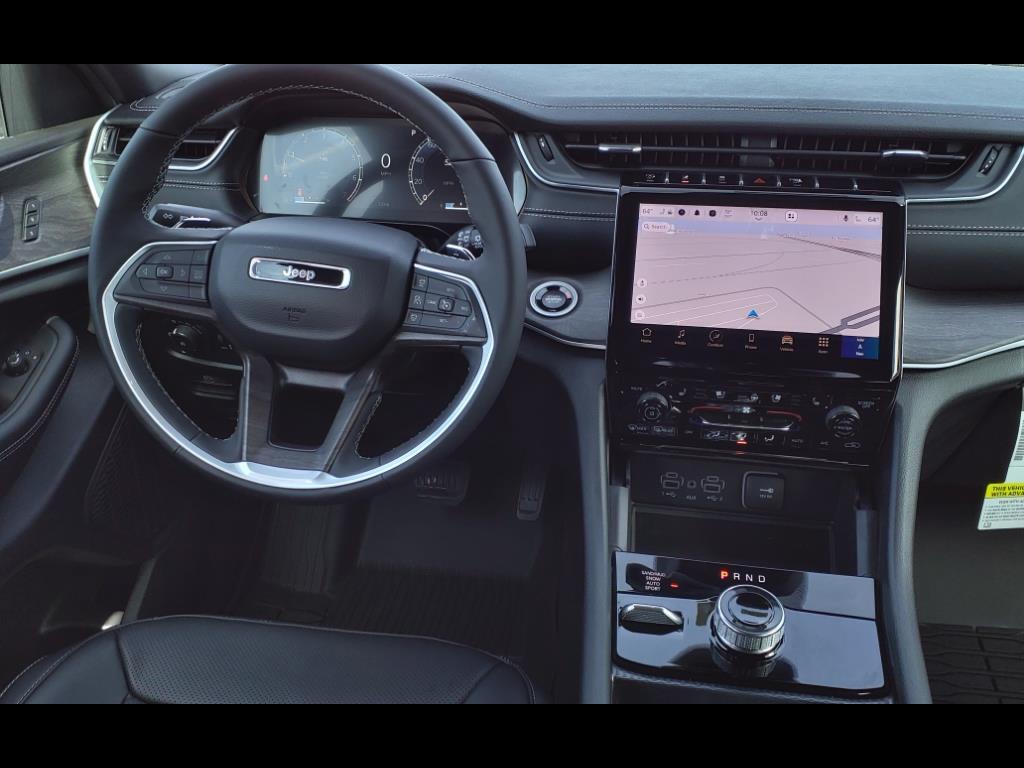 2025 Jeep Grand Cherokee Limited photo 25