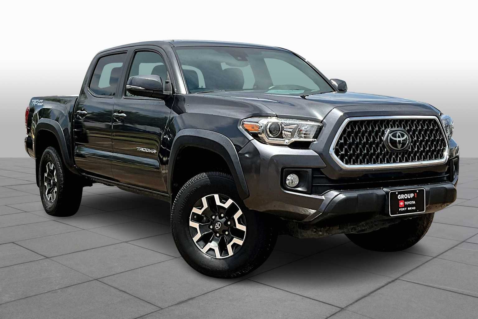 2019 Toyota Tacoma TRD photo 3