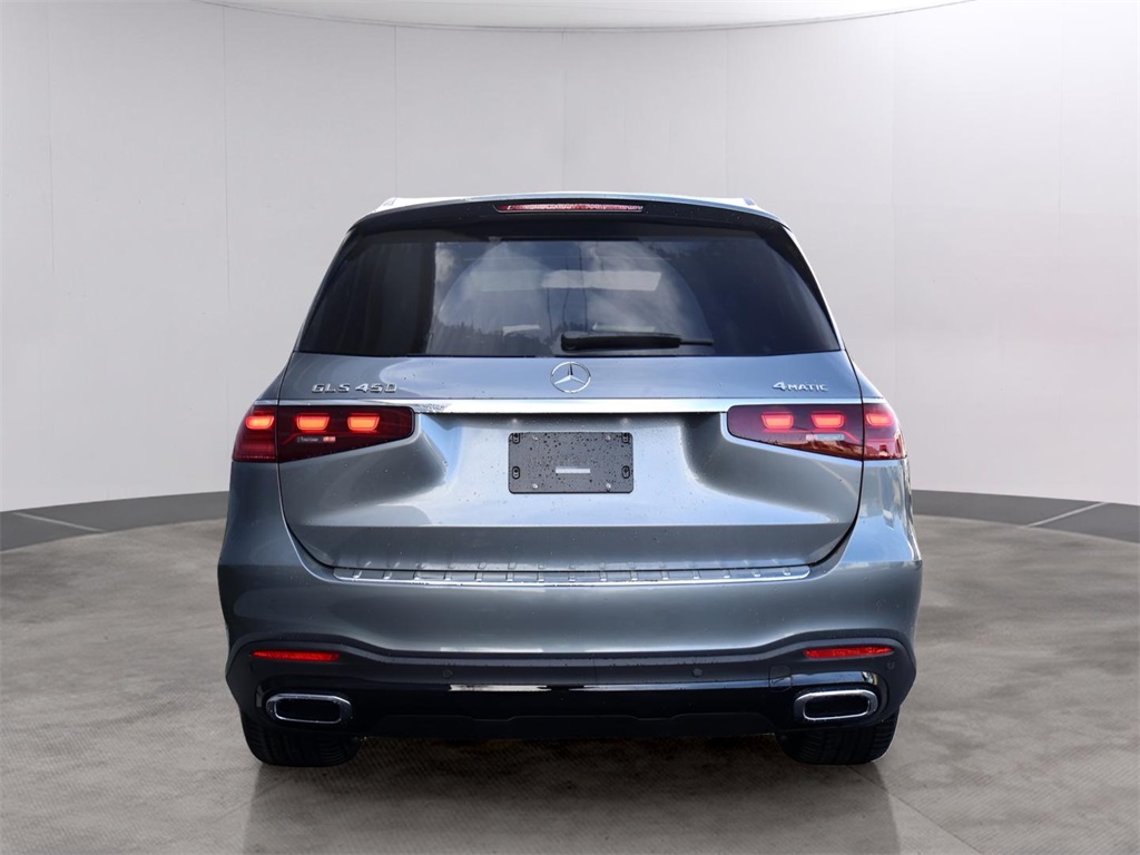 2025 Mercedes Benz GLS 450 4MATIC photo 5