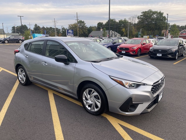 2025 Subaru Impreza Base photo 3