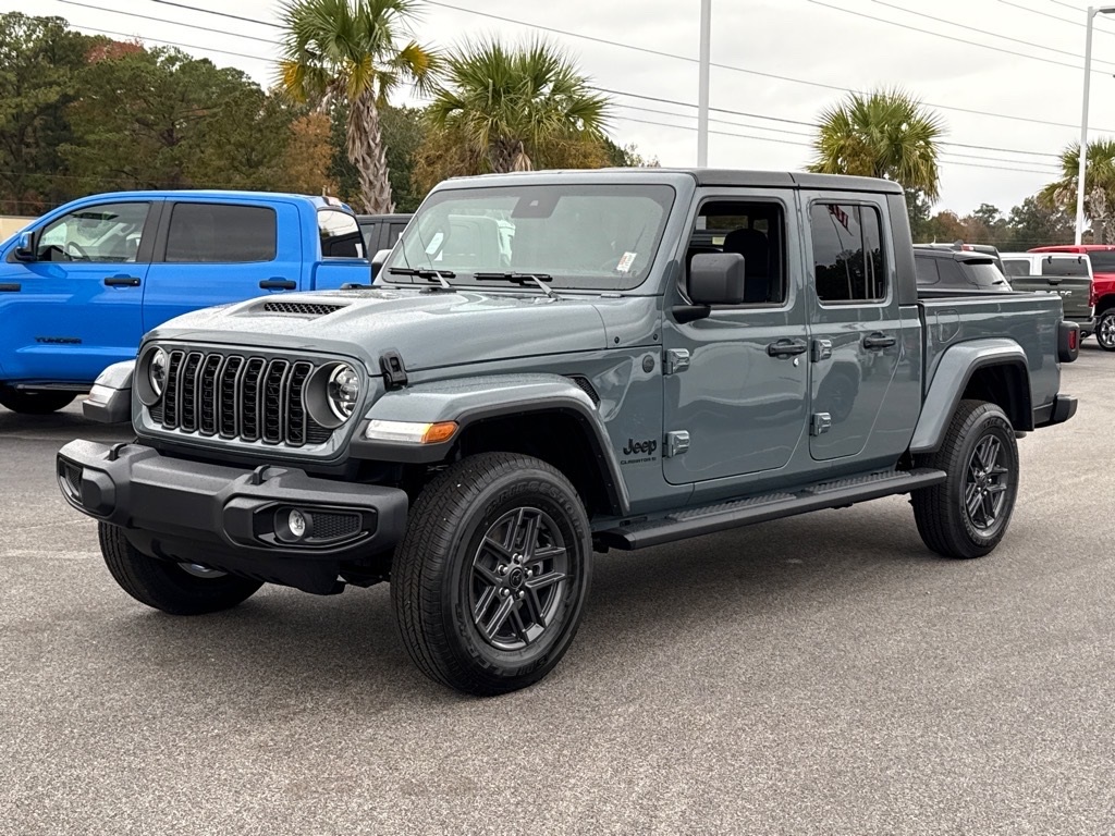 2025 Jeep Gladiator Sport S photo 4