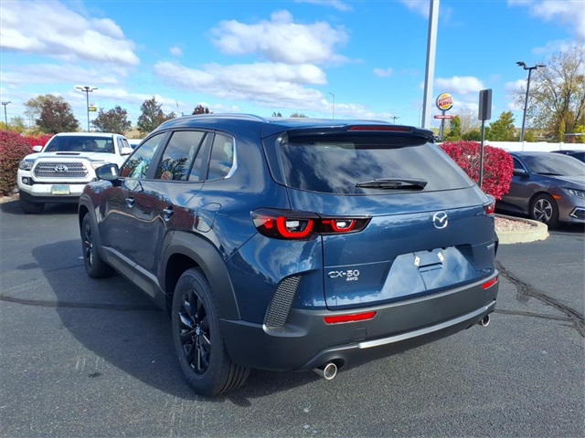 2025 Mazda CX-50 Select photo 3