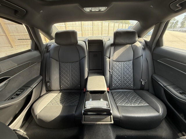 2022 Audi S8 4.0T Quattro photo 9