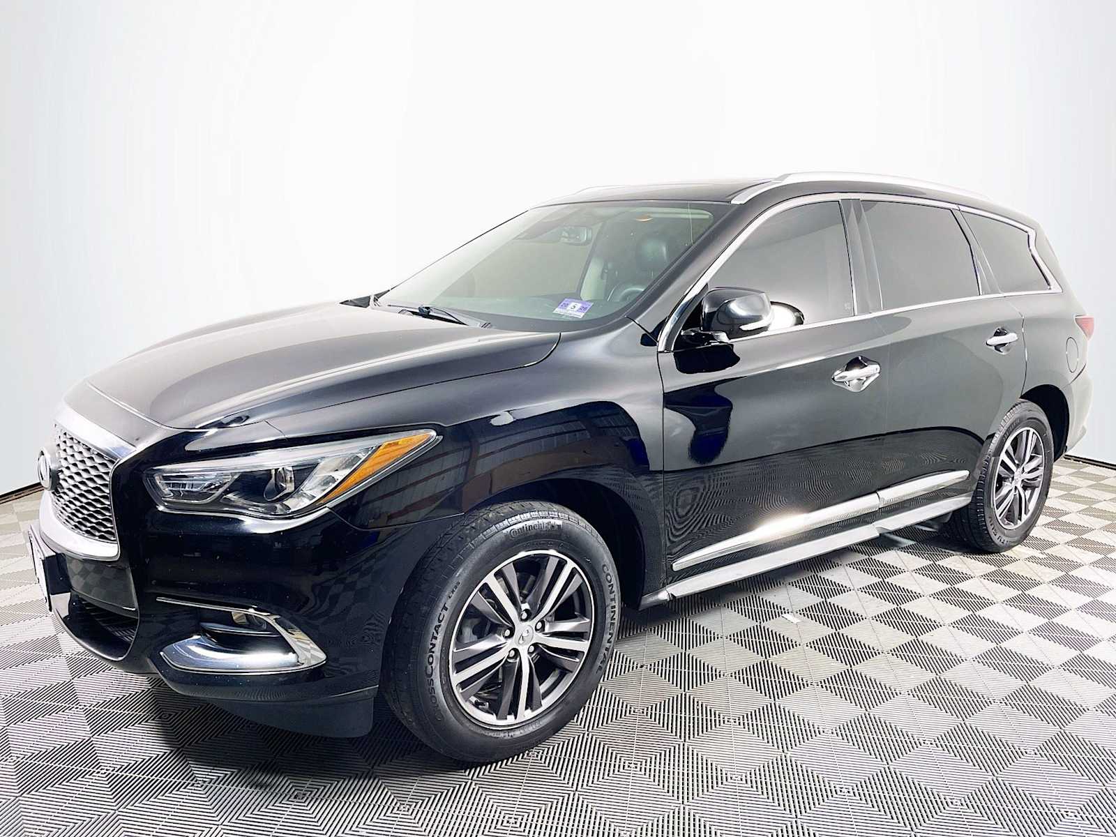 2019 INFINITI QX60 LUXE's photo