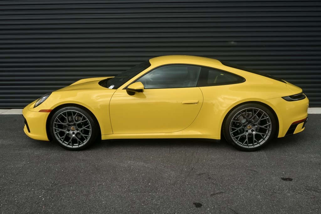 2024 Porsche 911 S photo 2