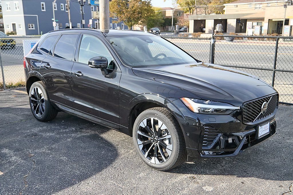 2026 VOLVO XC60 - Image 2