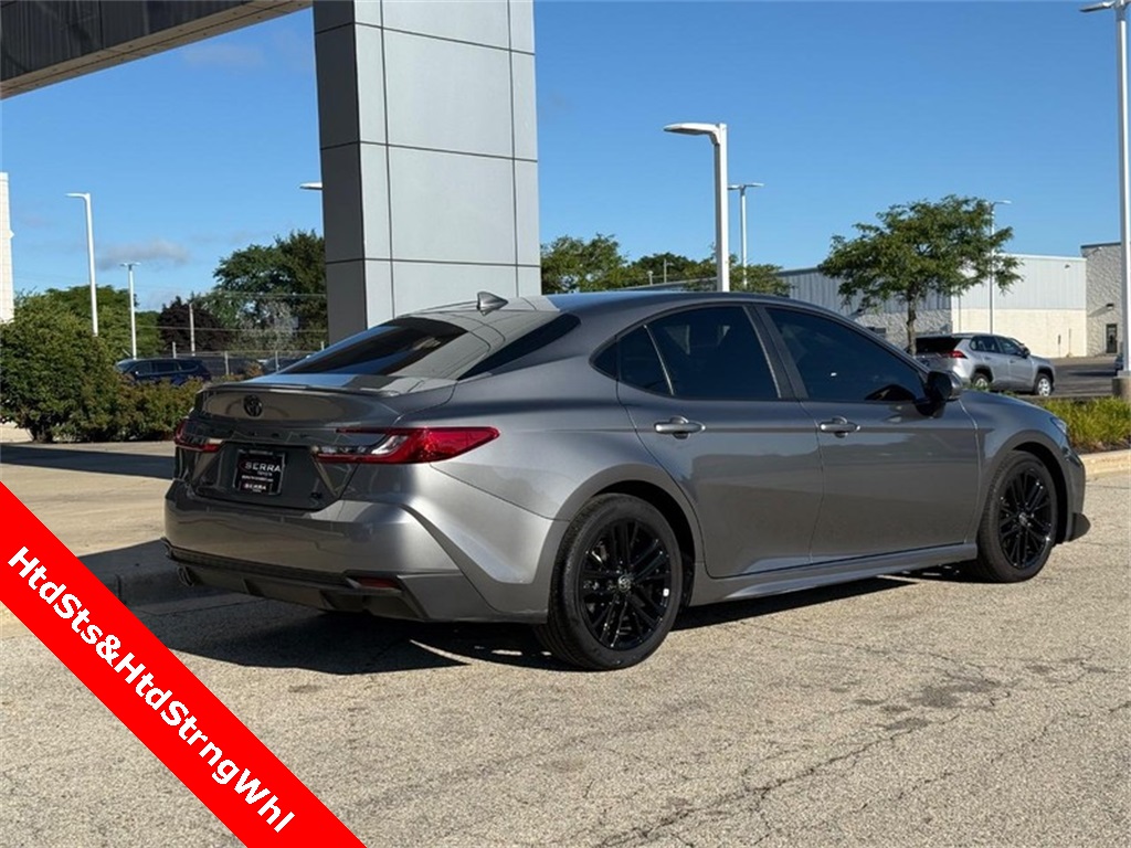 2025 Toyota Camry SE photo 3