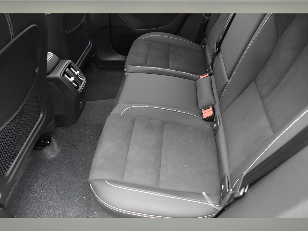 2024 Volvo C40 Recharge Plus photo 12