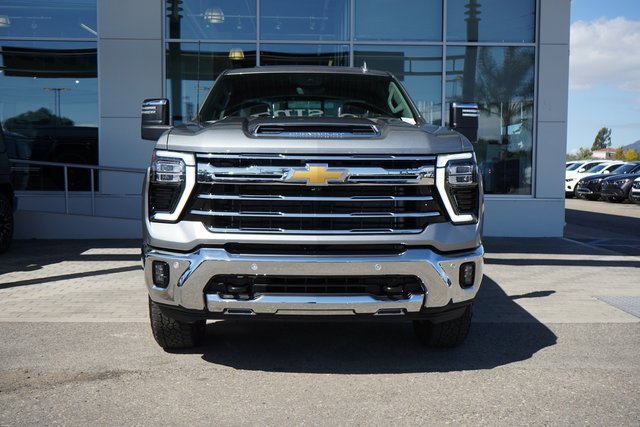 2026 Chevrolet Silverado 2500HD LTZ photo 3