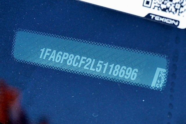 Used 2020 White Ford GT Premium image 32